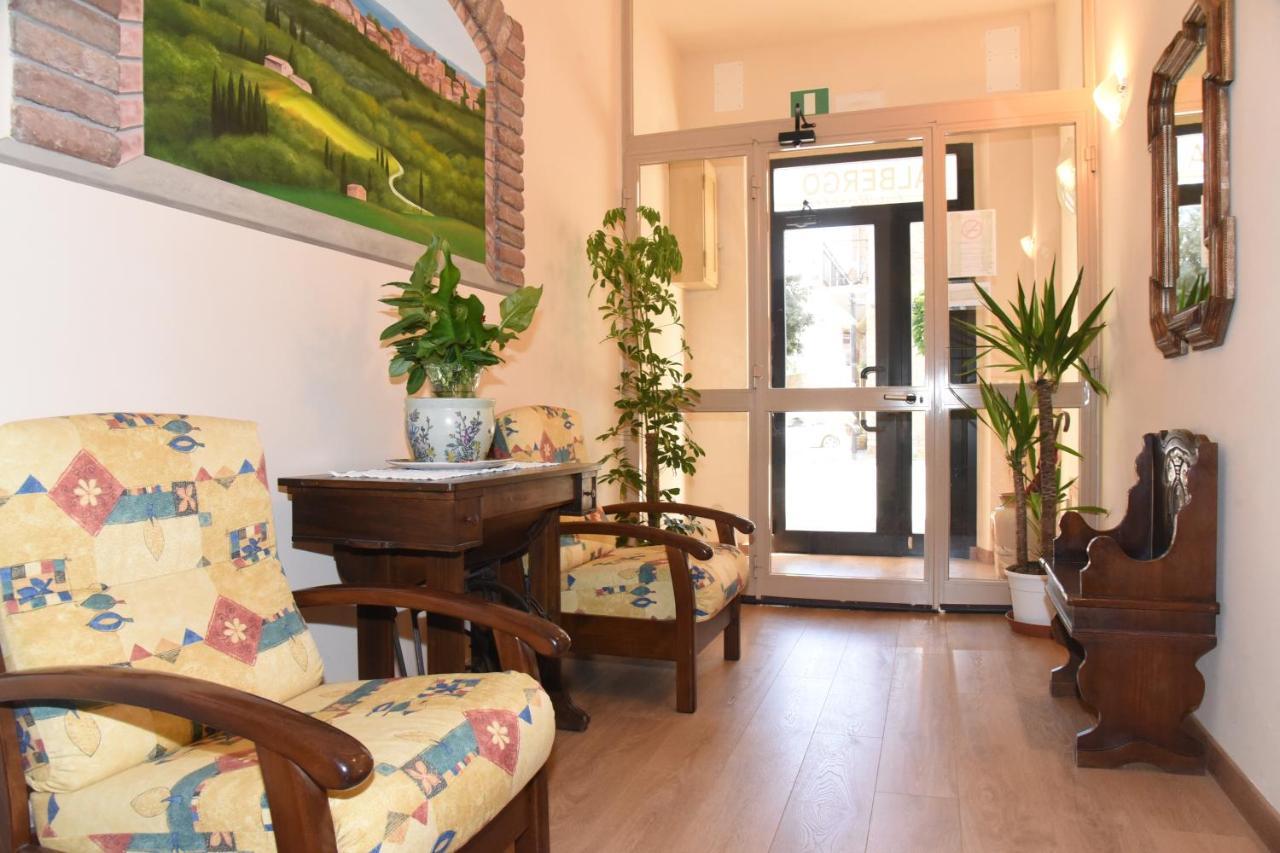Albergo La Rosetta Chiusi Exterior photo